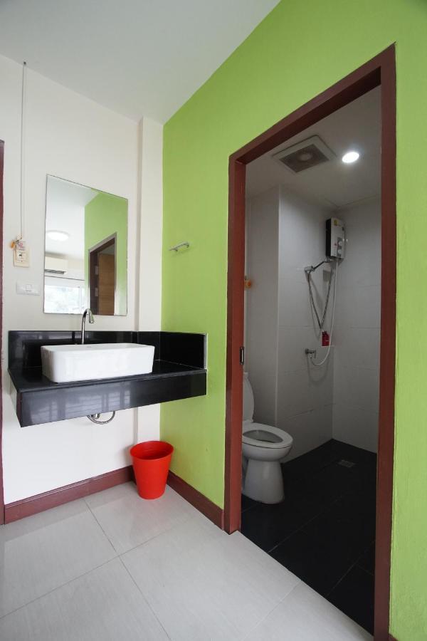 Bedbox Guesthouse And Hostel Patong Exteriér fotografie