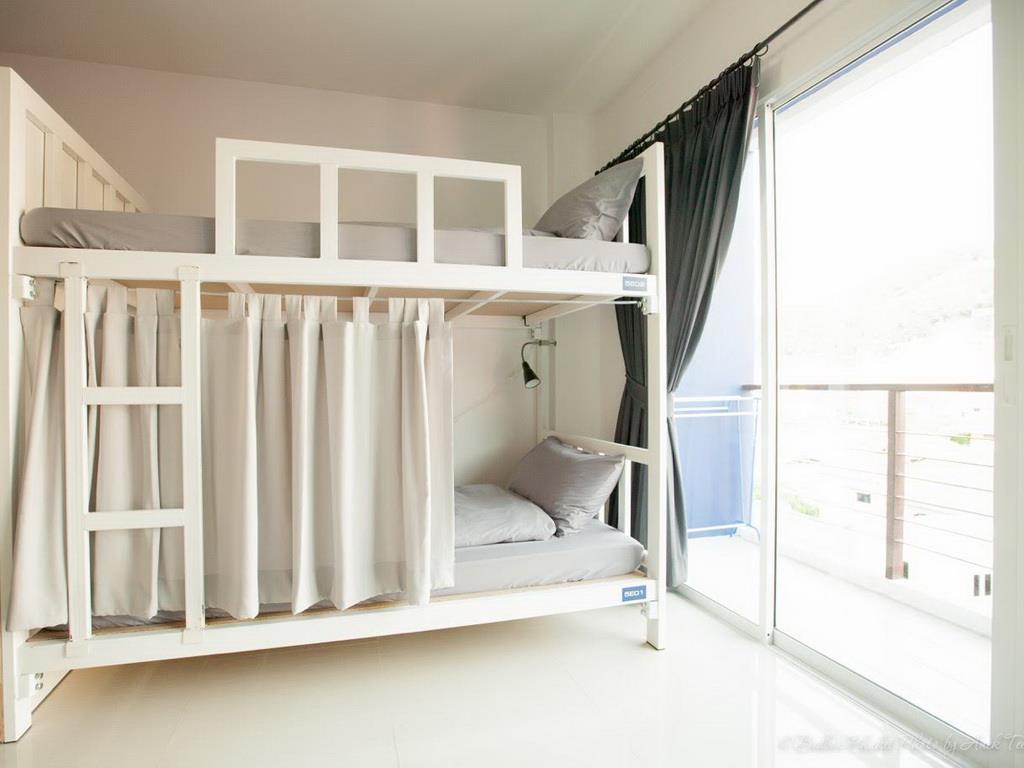Bedbox Guesthouse And Hostel Patong Exteriér fotografie